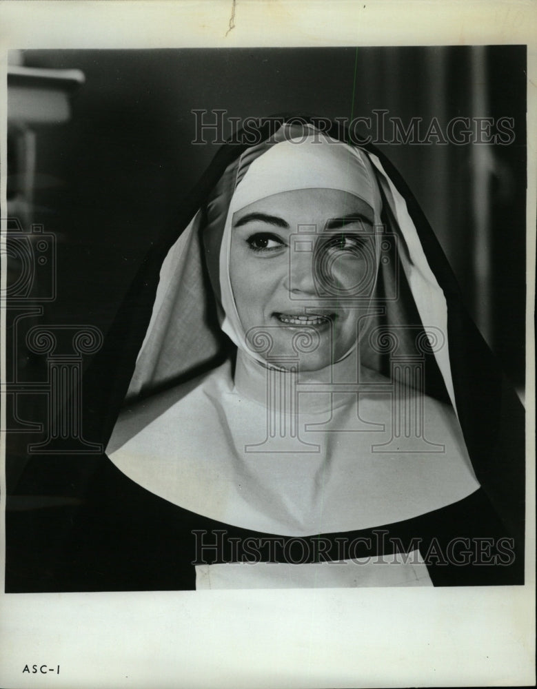 1966 Press Photo Actress Connie Francis Sister Savage - RRW18413 - Historic Images