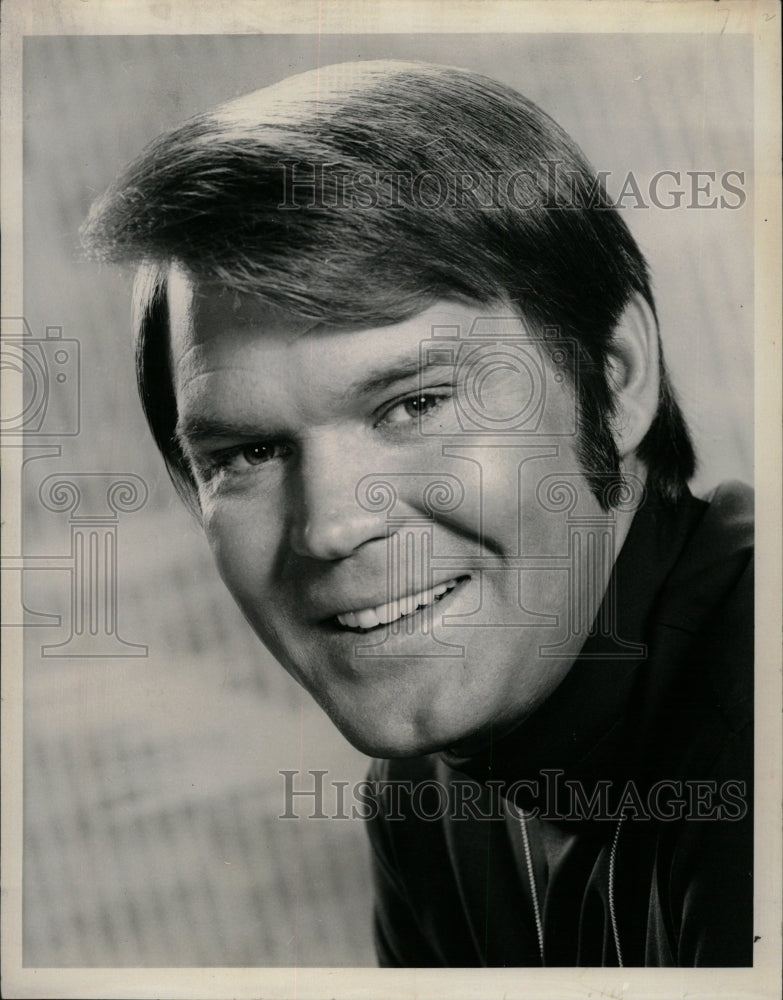 1969 Press Photo New CBS TV Host Singer Campbell - RRW18533 - Historic Images