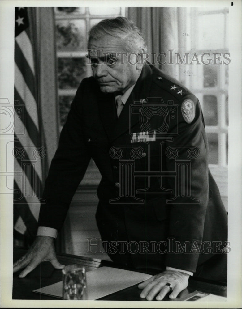 1987 Press Photo Ernest Borgnine/Amer. Actor/Emmy Award - RRW18741 - Historic Images