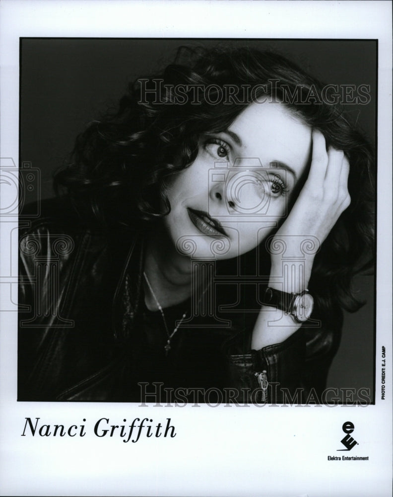 1993 Press Photo Entertainer Nanci Griffith Promotional - RRW18811 - Historic Images