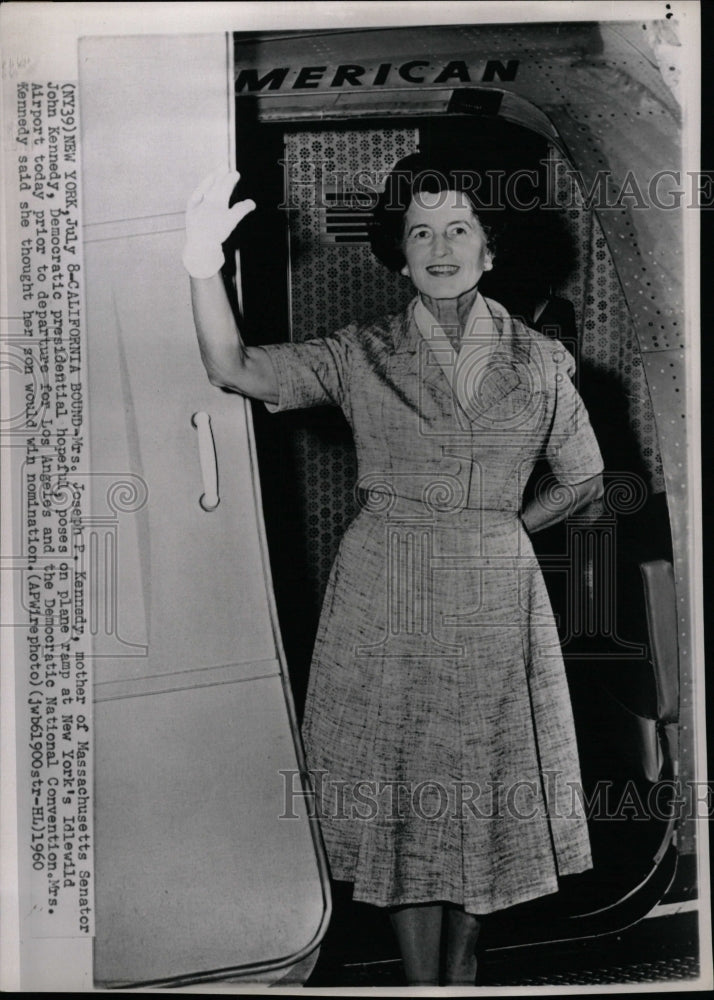 1960 Press Photo Mrs Kennedy Boarding Plane New York - RRW18933 - Historic Images