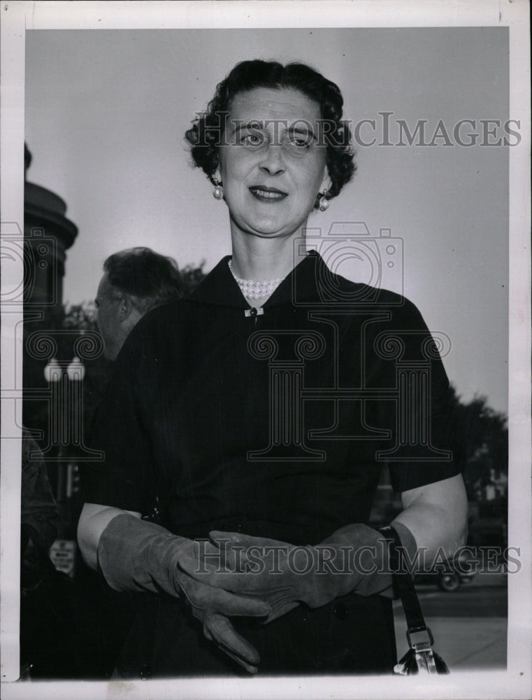 1959 Press Photo Duchess of Kent Flair With People - RRW18949 - Historic Images