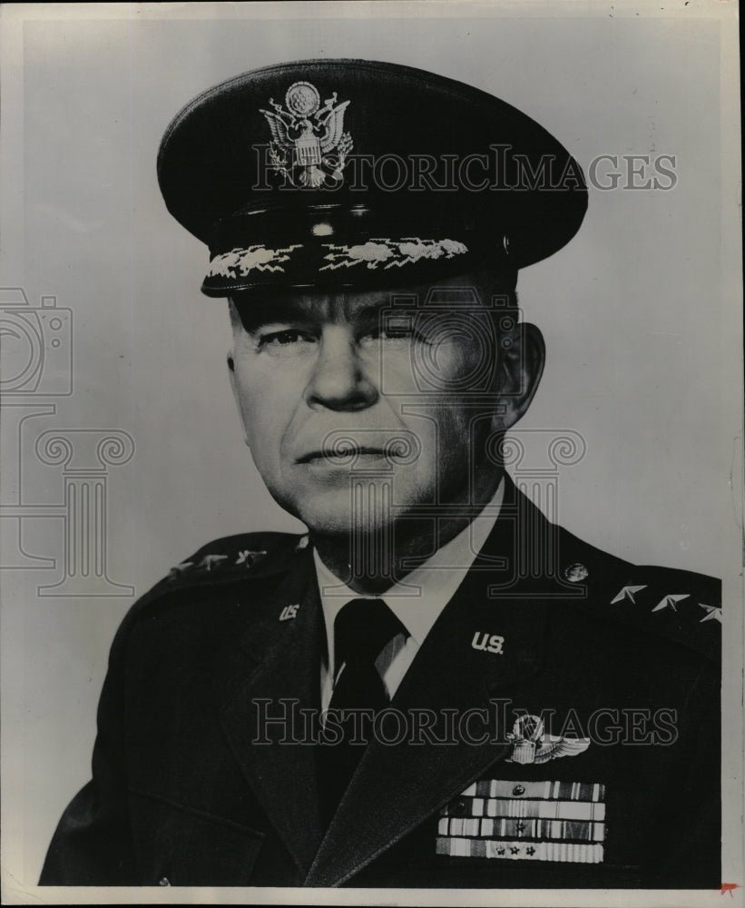 1967 Press Photo Lieutenant General James Elbert Briggs - RRW19105 - Historic Images