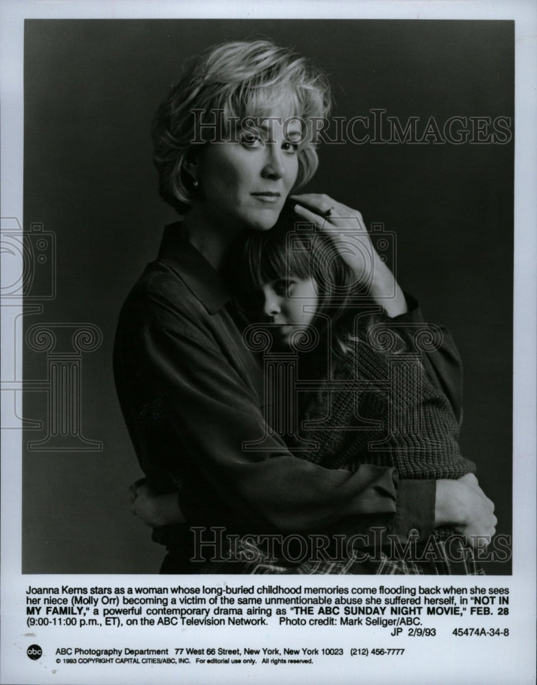 1993 Press Photo Joanna Kerns Not In My Family - RRW19149 - Historic Images