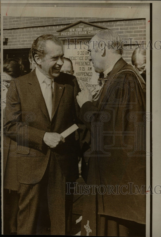 1974 Press Photo President Nixon George Dochety Church - RRW19279 - Historic Images