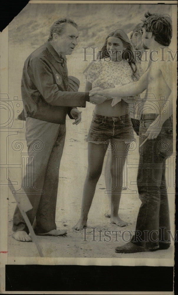 1975 Press Photo Richard Nixon Brenda Waterman - RRW19305 - Historic Images