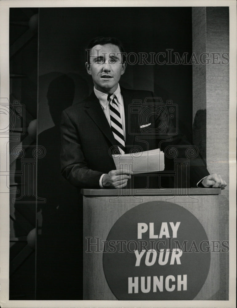 1958 Press Photo Merv Griffin Play Your Hunch - RRW19347 - Historic Images