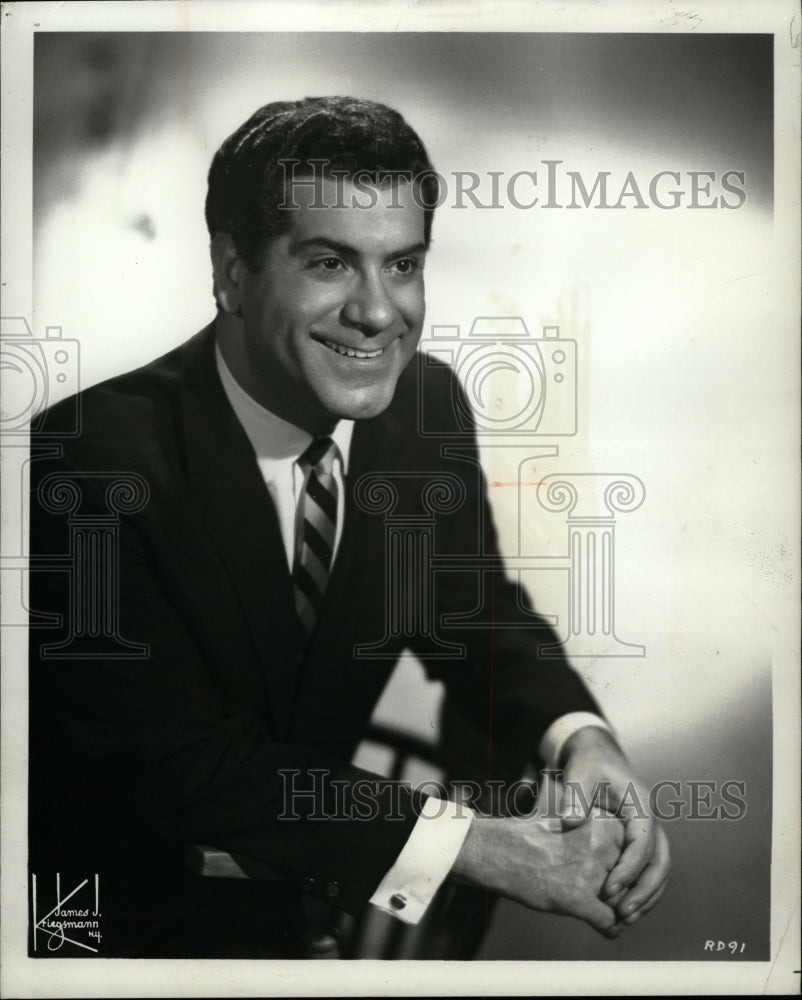 1972 Press Photo Baritone Opera Singer Frank Guarrera - RRW19495 - Historic Images