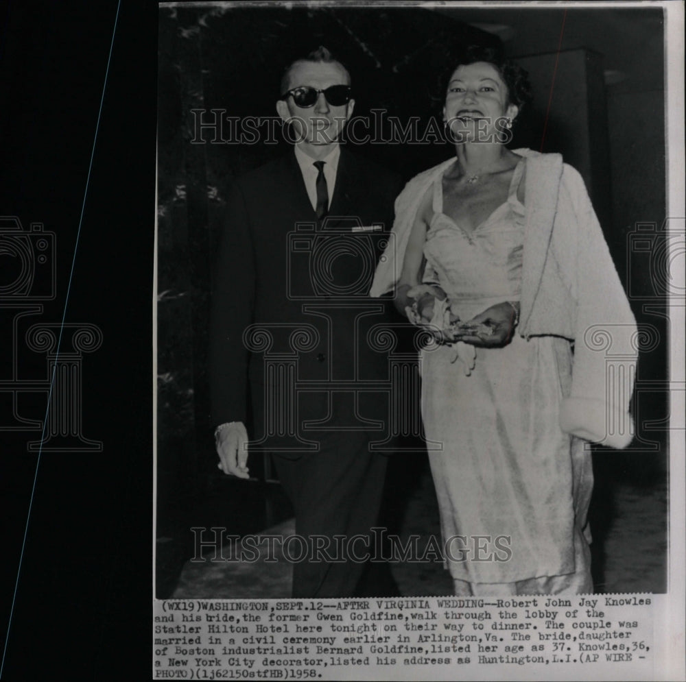 1958 Press Photo Robert John Jay Knowles Gwen Goldfine - RRW19551 - Historic Images