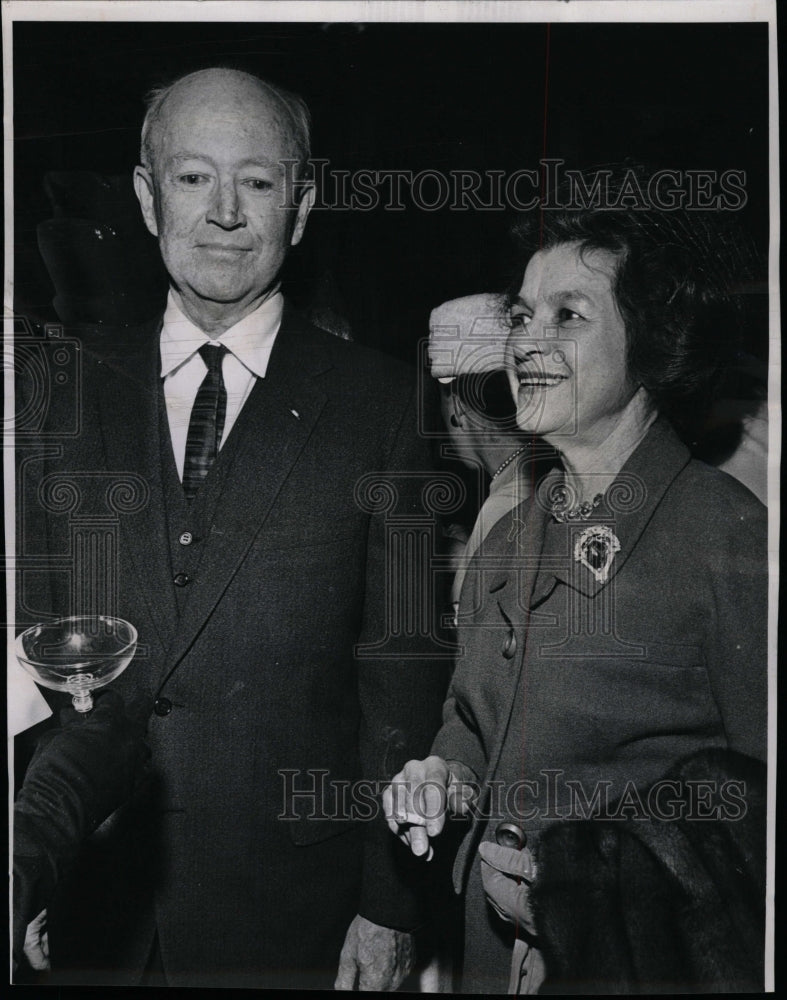 1964 Press Photo Maj. General &amp; Mrs. John F. Curry - RRW19709 - Historic Images