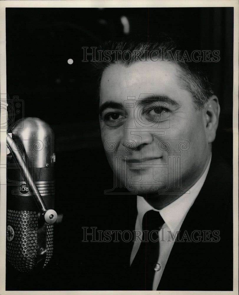 1968 Press Photo Vic Cotton Denver Radio Host - RRW19831 - Historic Images