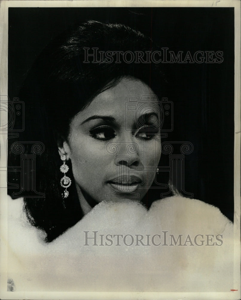 1968 Press Photo Actress Singer Diahann Carroll - RRW19983 - Historic Images