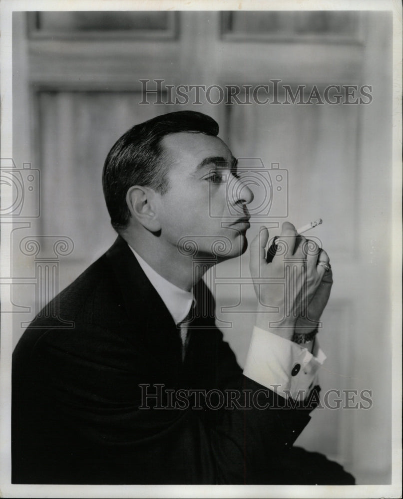 1966 Press Photo Actor Comedian Shelley Berman - RRW20291 - Historic Images