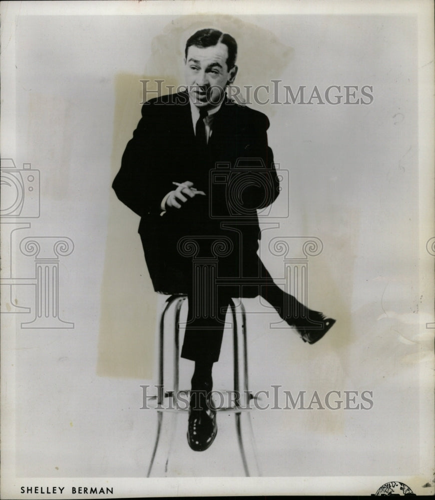 1960 Press Photo Actor Comedian Shelley Berman - RRW20297 - Historic Images