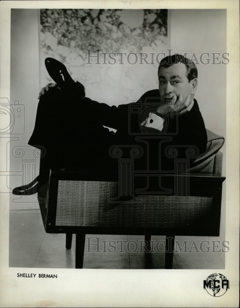 1960 Press Photo Shelley Berman American Comedian - RRW20299 - Historic Images