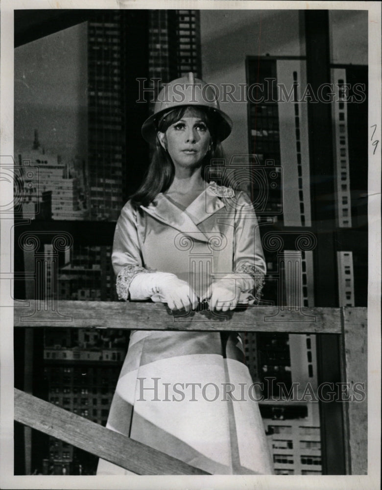 1965 Press Photo Julie Harris - RRW20503 - Historic Images