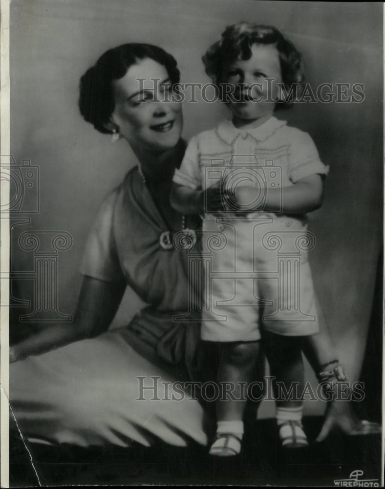 1937 Press Photo Uncle Ed Train Body Swell Edward Kent - RRW20541 - Historic Images