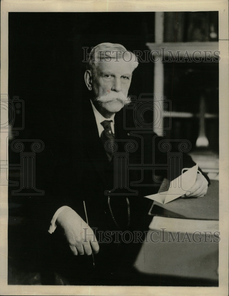 1935 Press Photo Justice Holmes Away Court - RRW20713 - Historic Images