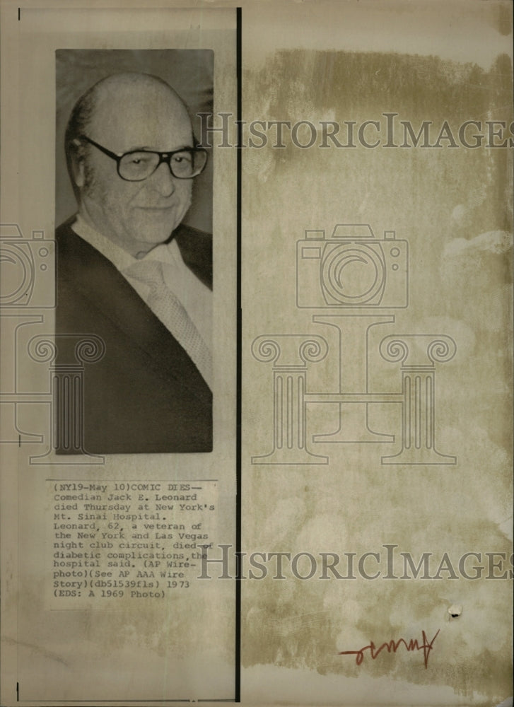 1969 Press Photo Comedian Jack Leonard Thursday Sinai - RRW20745 - Historic Images