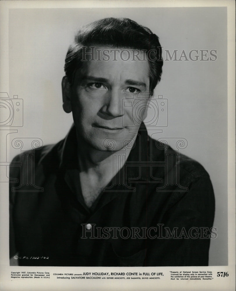 1957 Press Photo Richard Conte - RRW20975 - Historic Images