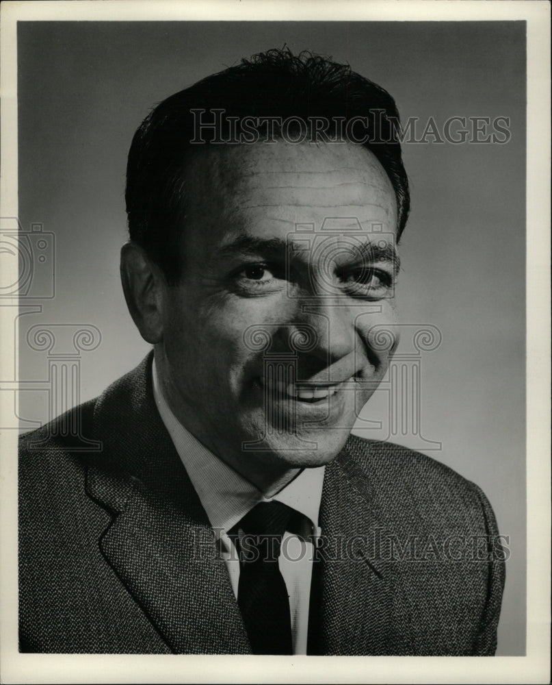 Press Photo Dane Clark American film artist Joe Average - RRW21031 ...