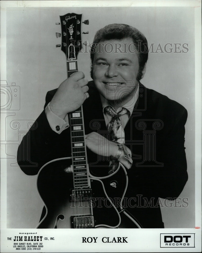 1972 Press Photo Singer Roy Clark - RRW21227 - Historic Images