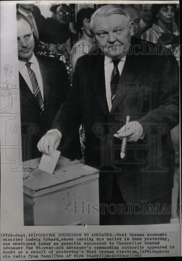 1961 Press Photo West German Minister Ludwig Erhard - RRW21297 - Historic Images