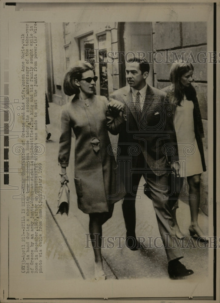 1969 Press Photo King Queen Anne Marie Army Junta Grace - RRW21331 - Historic Images