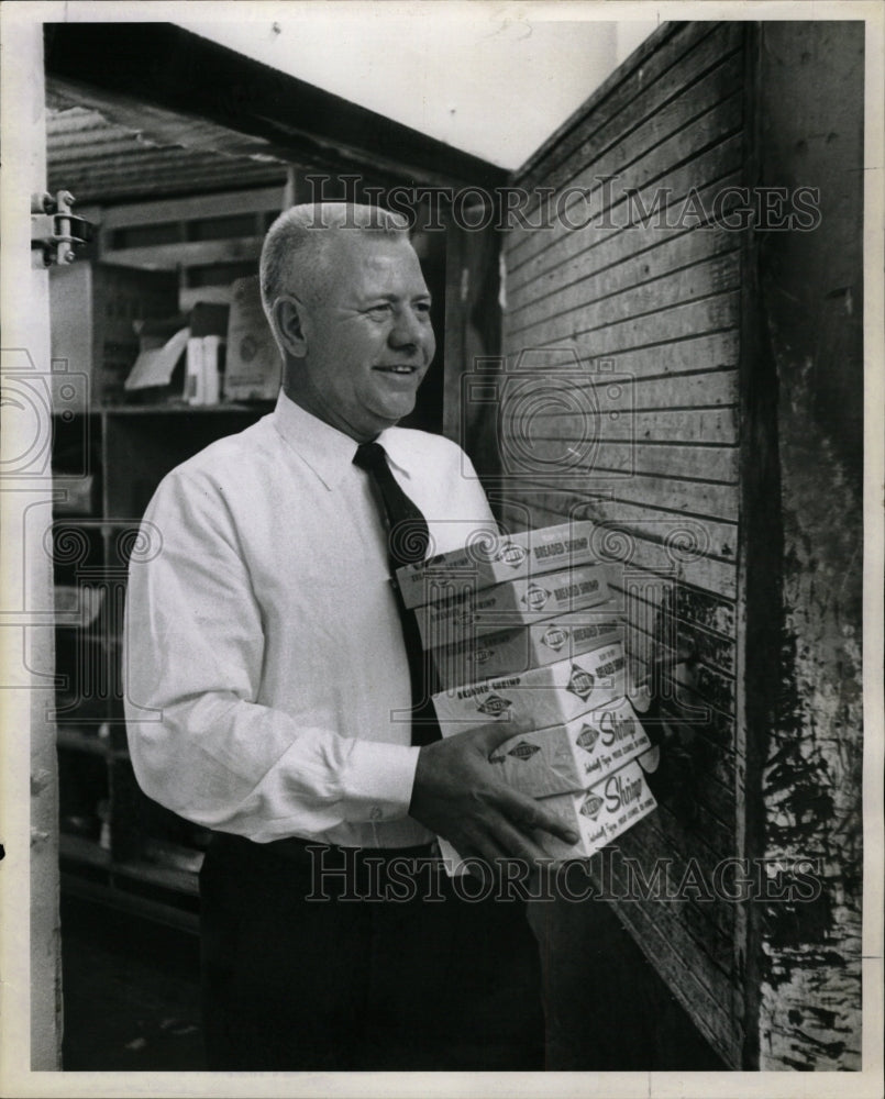 1960 Press Photo Arthur Meeker Denver Branch Manager - RRW21337 - Historic Images