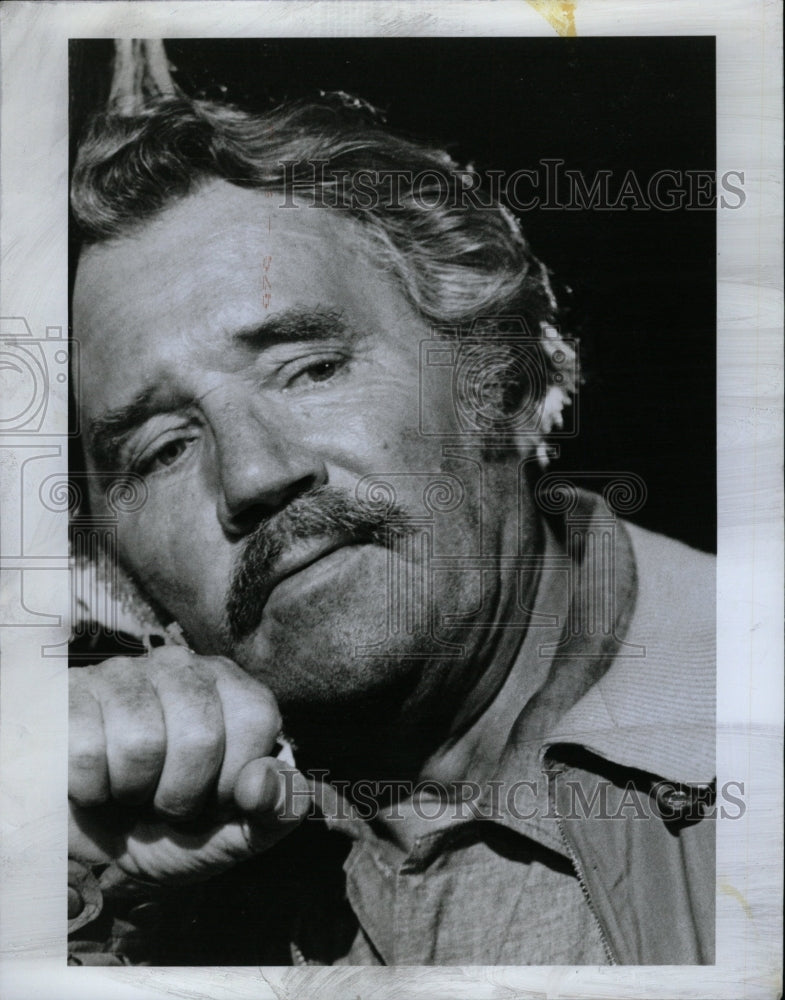 1975 Press Photo Howard Duff film TV star Police Story - RRW21633 - Historic Images