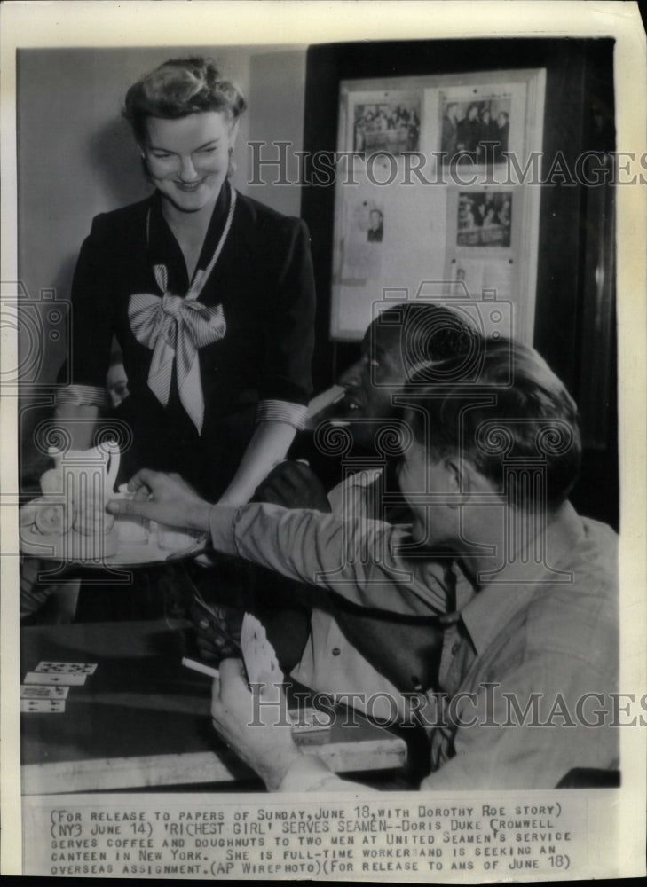 Press Photo Rich Girl Doris Duke Cromwell Serves Coffee - RRW21745 - Historic Images