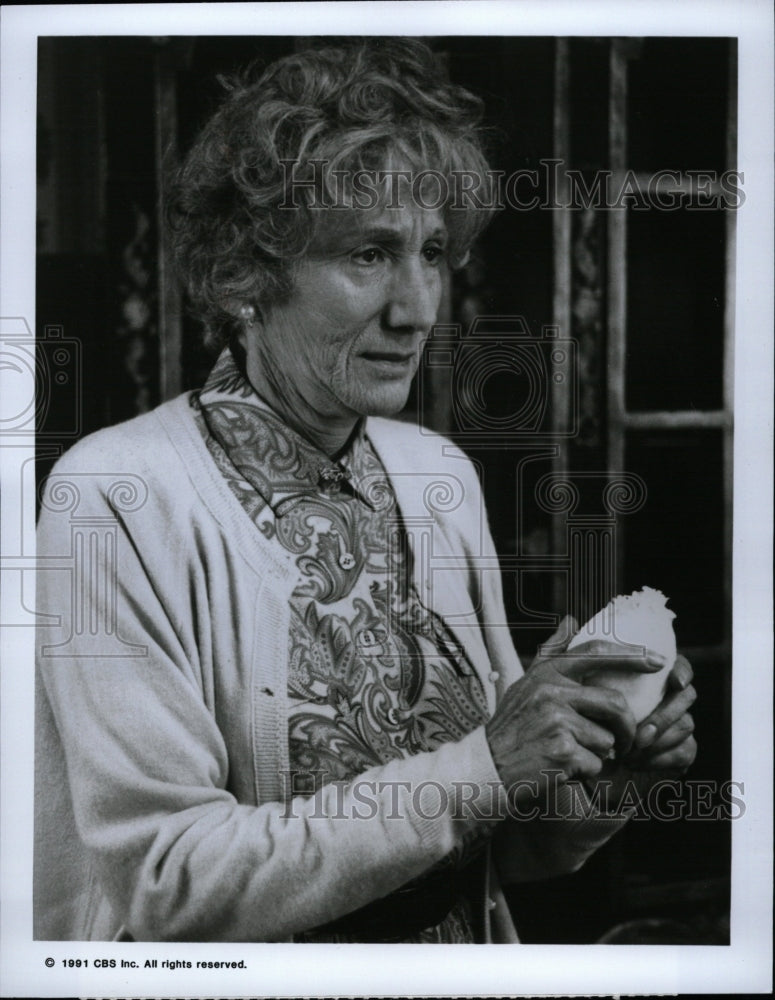 1991 Press Photo Olympia Dukakis Fire in the Dark - RRW21763 - Historic Images