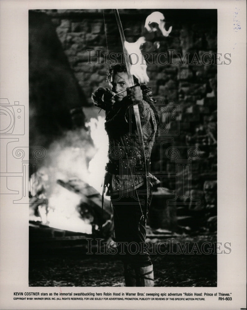 1991 Press Photo Kevin Costner Robin Hood Actor - RRW21837 - Historic Images