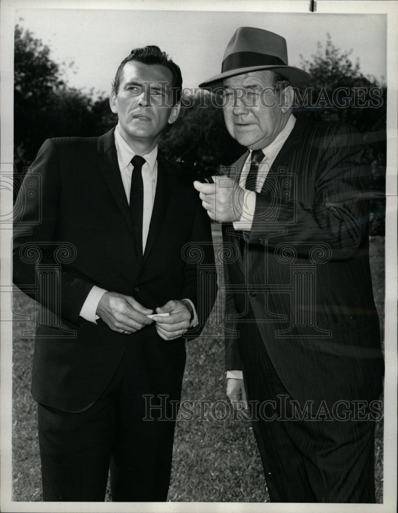 1963 Press Photo Brodrick Crawford Jack Kelly - RRW21917 - Historic Images