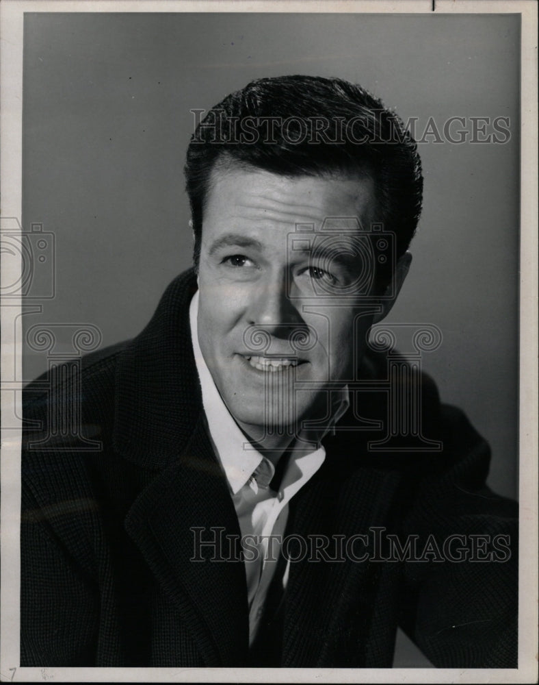 1966 Press Photo Robert Martin Culp American actor - RRW22013 - Historic Images