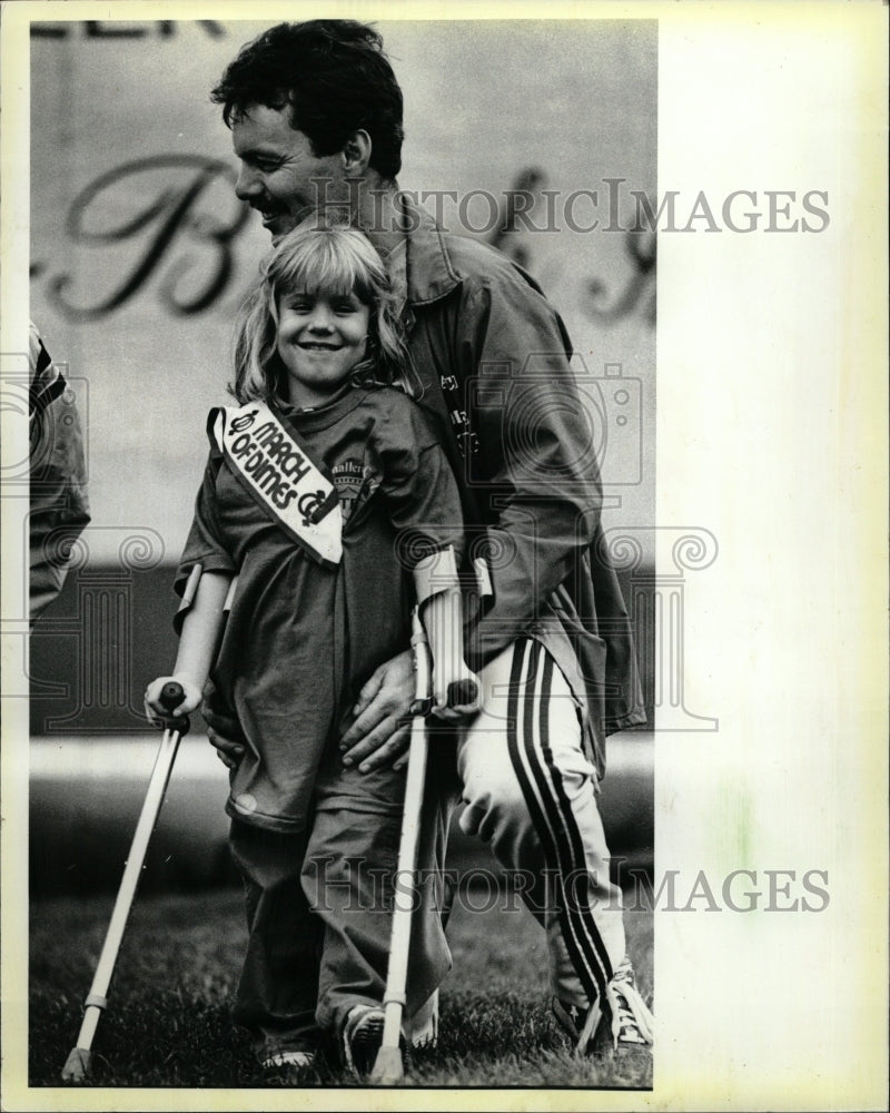 1984 Press Photo Amanda Valerugo Dimes March Ken Child - RRW22075 - Historic Images