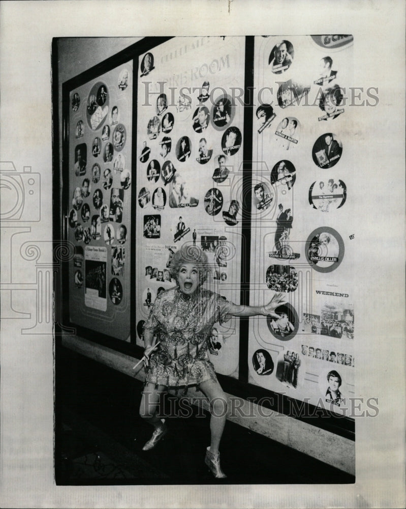 1976 Press Photo Phyllis Diller Palmer House - RRW22255 - Historic Images