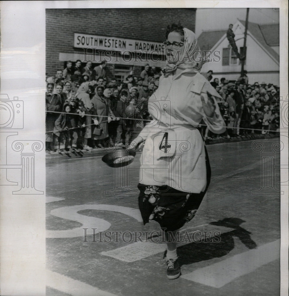 1958 Press Photo International Pancake Race - RRW22425 - Historic Images
