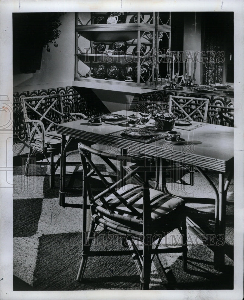 1970 Press Photo Rattan dining table kitchen room chair - RRW22509 - Historic Images