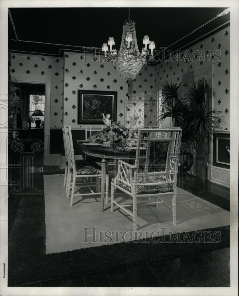 1972 Press Photo Carpet Texture Charm Dinning Room Cost - RRW22527 - Historic Images