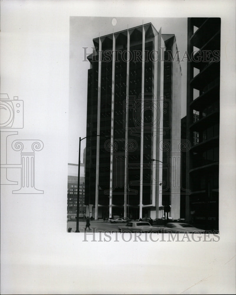 Press Photo Building - RRW22589 - Historic Images