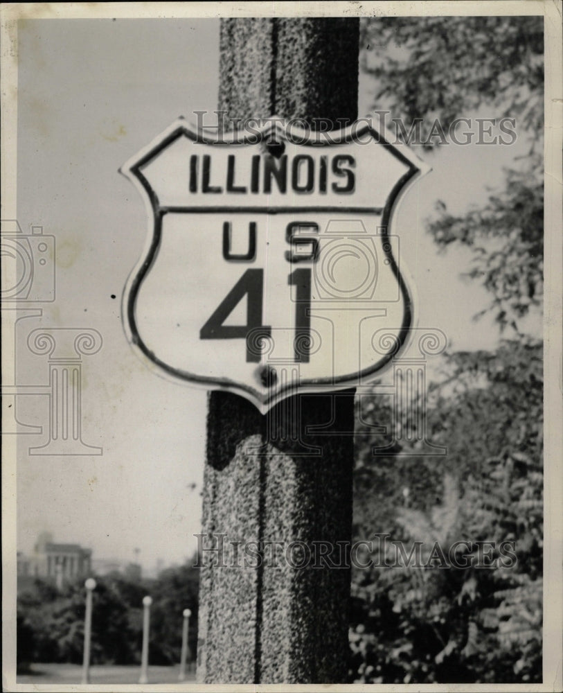 1955 Press Photo Picture Show Illinois Signs US Road - RRW22779 - Historic Images