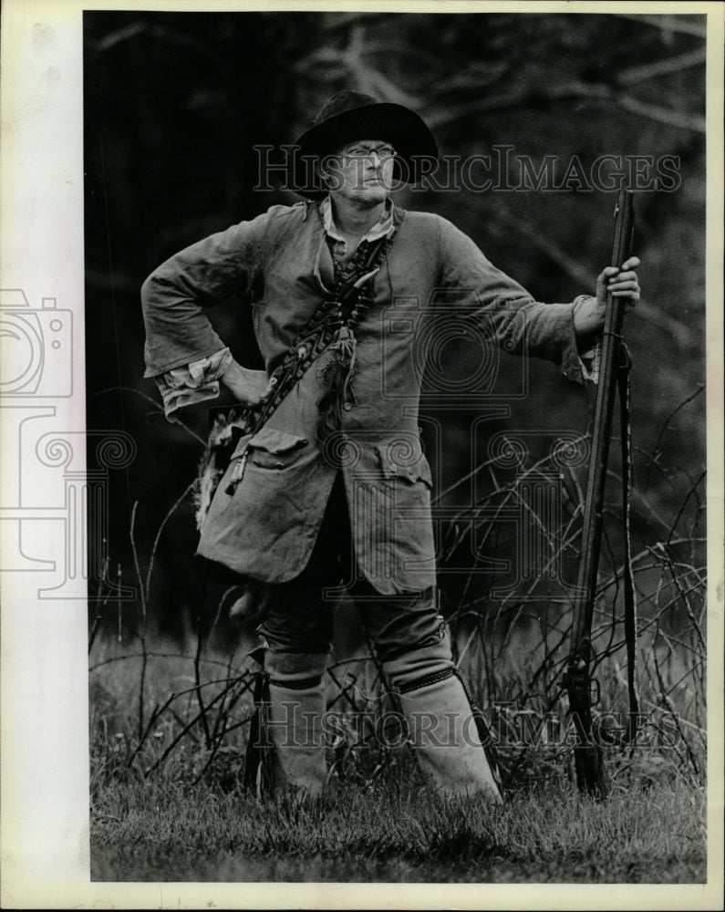 1983 Press Photo American soldier waits battle British - RRW22923 - Historic Images