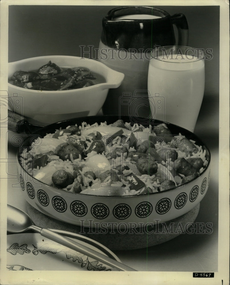 1969 Press Photo Sausages Rice Tomatoes School Meals - RRW23239 - Historic Images