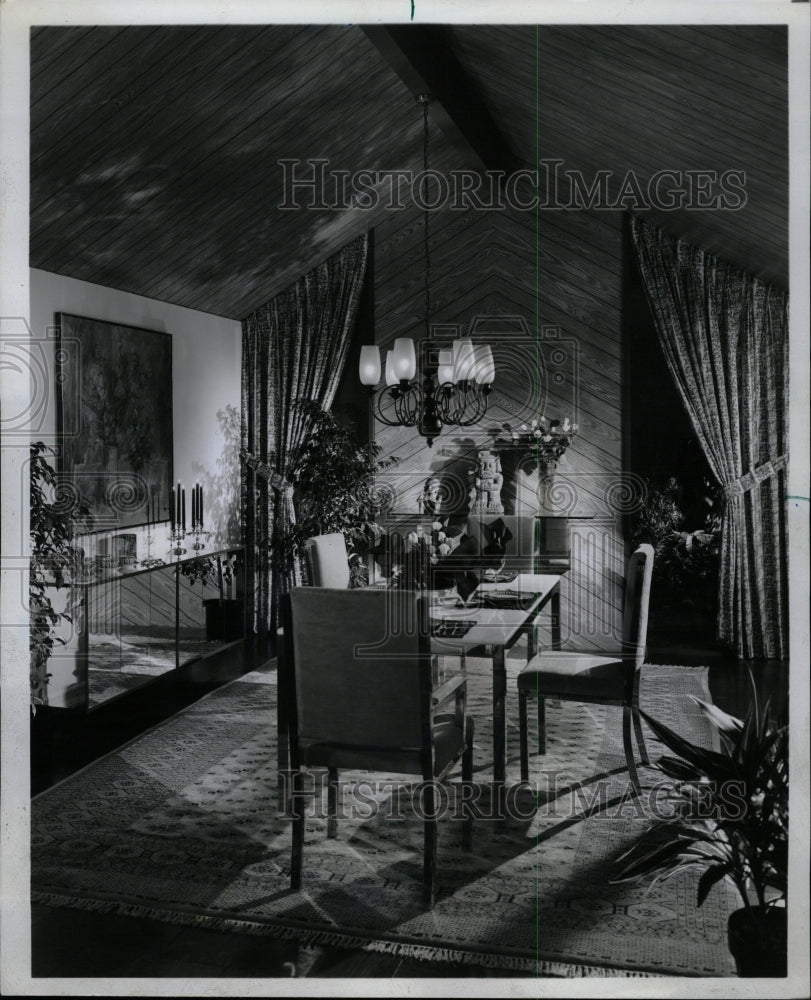 1974 Press Photo Decorator Corner Dining room Home Chic - RRW23343 - Historic Images