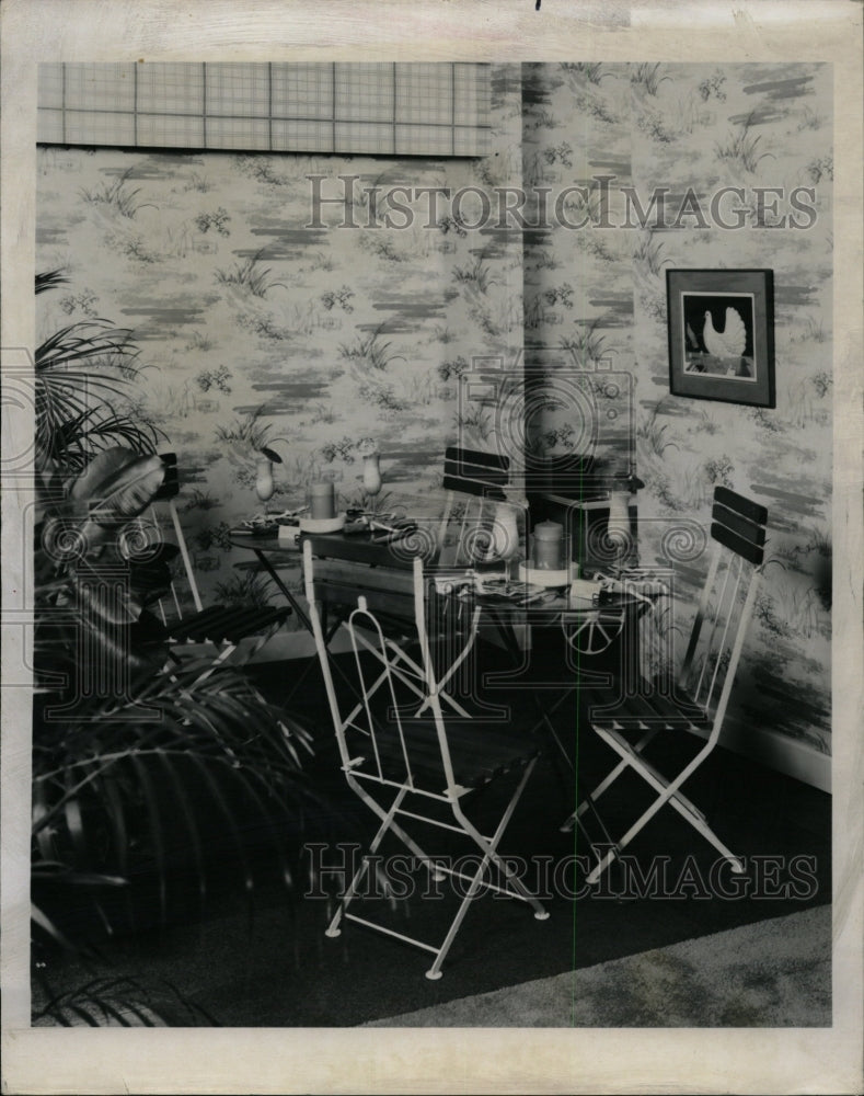 1980 Press Photo Cozy informal dining time pantry once - RRW23347 - Historic Images