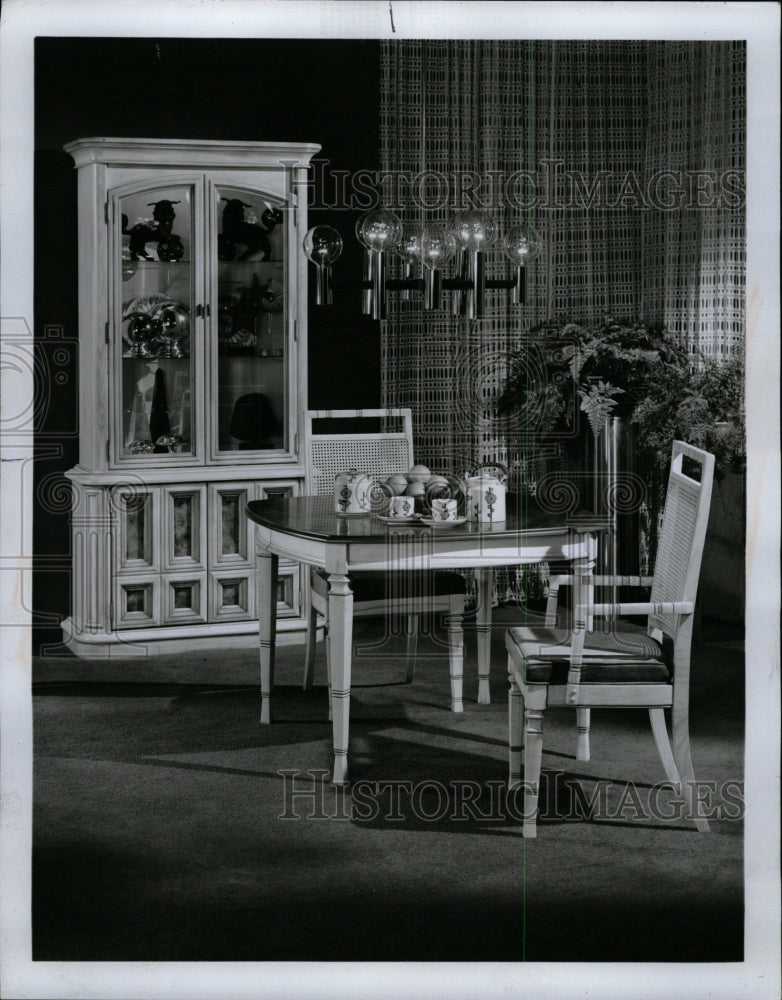 1974 Press Photo Wall bed storage small room China - RRW23361 - Historic Images