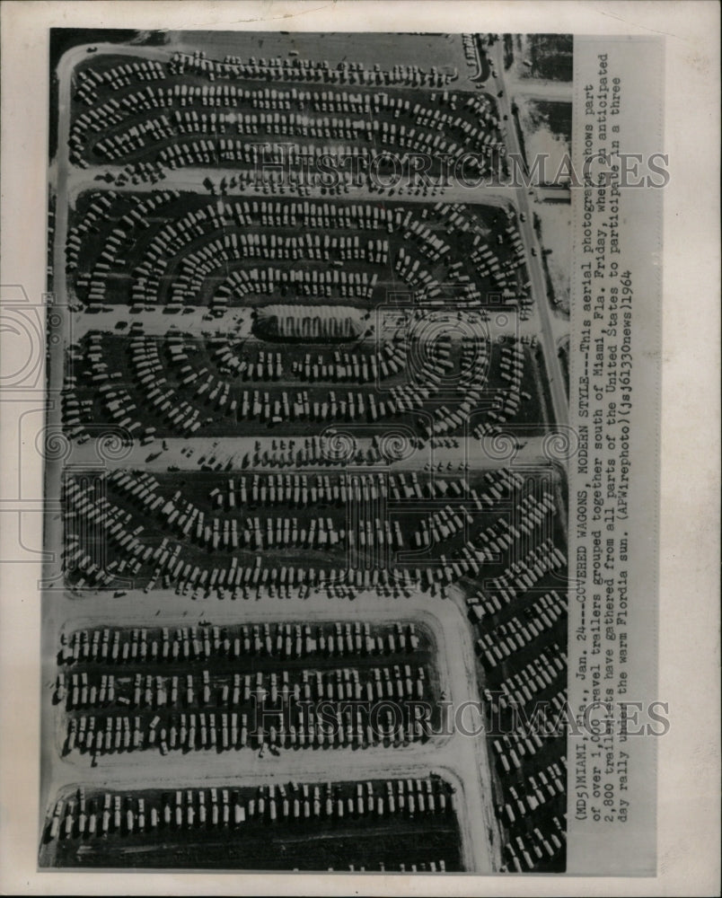 1964 Press Photo Aerial view of 1,000 Trailers grouped. - RRW23439 - Historic Images