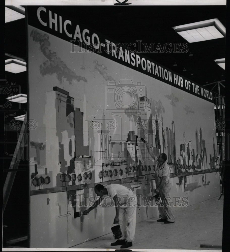 1961 Press Photo Chicago Exhibit Ignace Roskin Host - RRW23821 - Historic Images