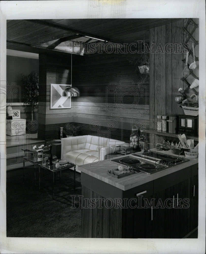 1972 Press Photo Compact Family Room - RRW24187 - Historic Images